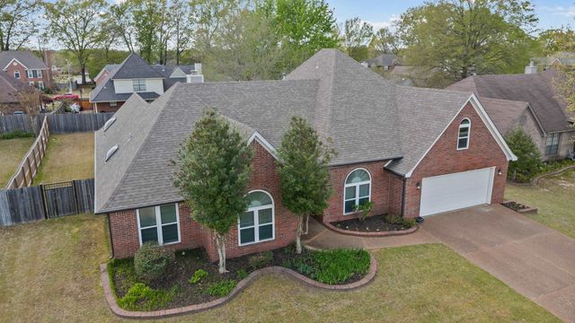 1301 WOLF LAIR DR, Collierville, TN 38017