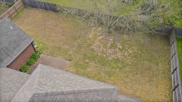 1301 WOLF LAIR DR, Collierville, TN 38017