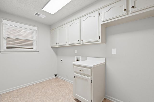 1301 WOLF LAIR DR, Collierville, TN 38017