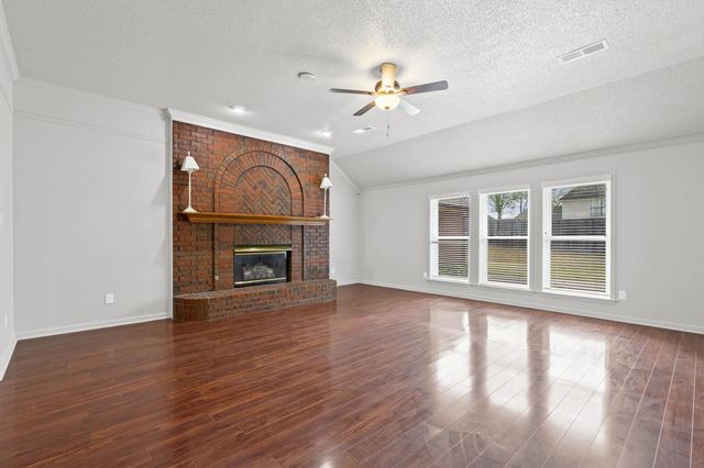 1301 WOLF LAIR DR, Collierville, TN 38017