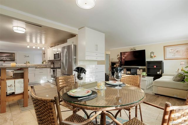 2741 S Salida Way S, Aurora, CO 80013