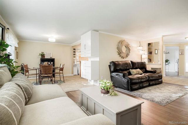 2741 S Salida Way S, Aurora, CO 80013