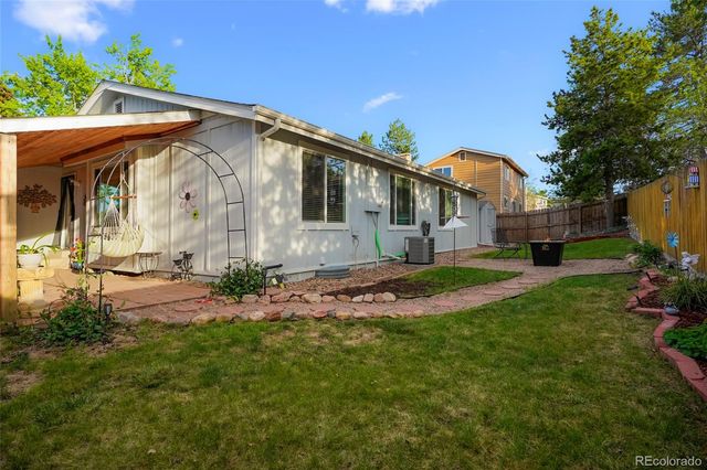 2741 S Salida Way S, Aurora, CO 80013