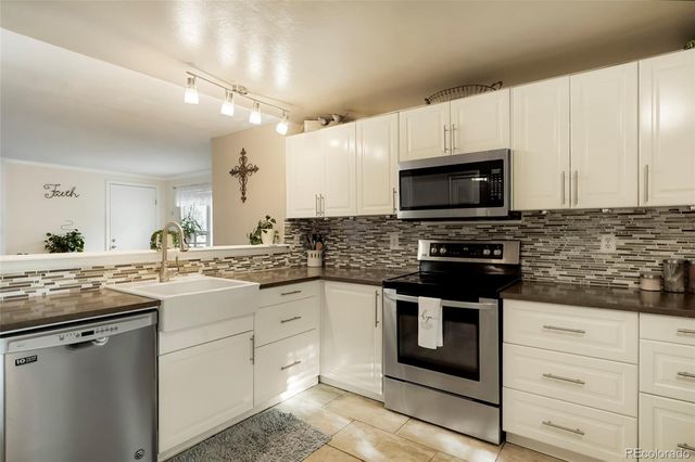 2741 S Salida Way S, Aurora, CO 80013