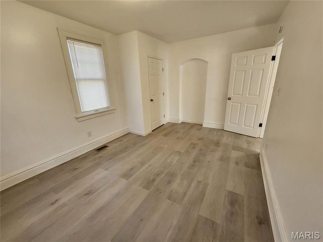 10001 Lark Avenue, Unincorporated, MO 63125