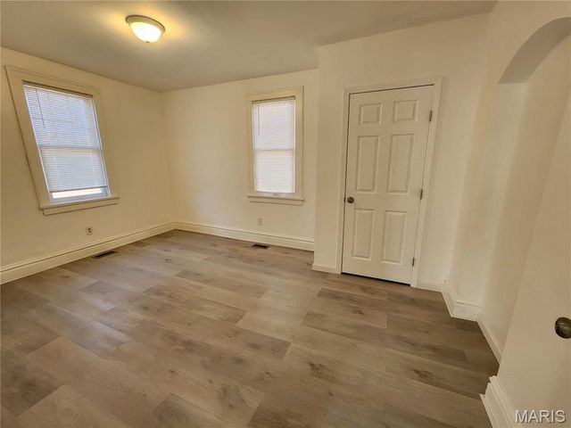 10001 Lark Avenue, Unincorporated, MO 63125