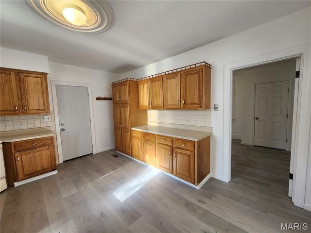 10001 Lark Avenue, Unincorporated, MO 63125