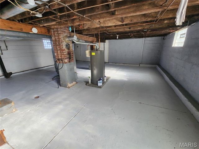 10001 Lark Avenue, Unincorporated, MO 63125