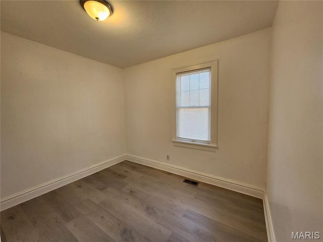 10001 Lark Avenue, Unincorporated, MO 63125