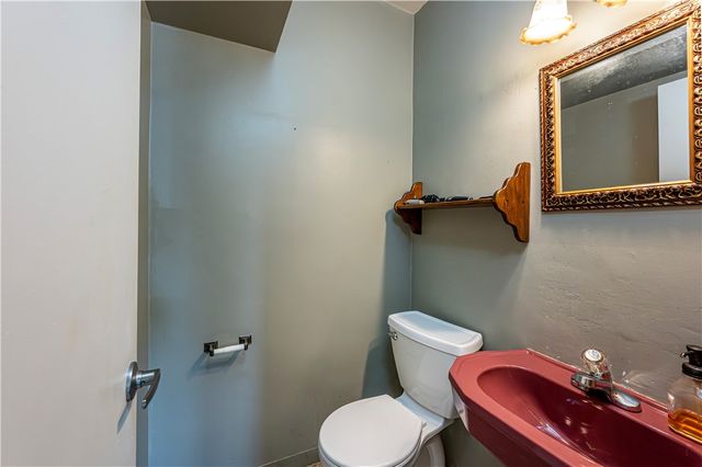 324 Fenfield Dr, Unity Twp, PA 15650