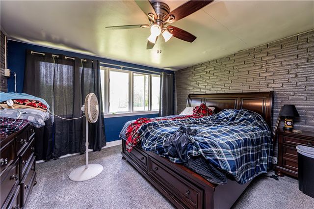 324 Fenfield Dr, Unity Twp, PA 15650