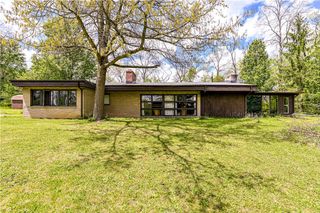 324 Fenfield Dr, Unity Twp, PA 15650