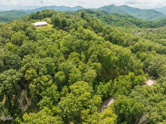 2119 Spurling Road Road, Sevierville, TN 37862