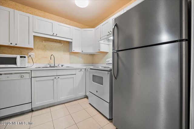 2628 SW 14TH Drive 326, Gainesville, FL 32608