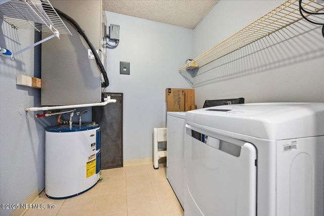 2628 SW 14TH Drive 326, Gainesville, FL 32608