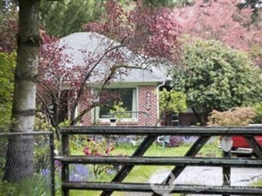 4325 NE Sunset Blvd, Renton, WA 98059