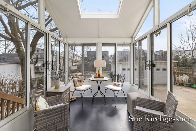 674 Lovett Avenue Se, East Grand Rapids, MI 49506