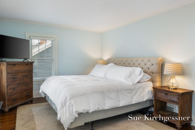 674 Lovett Avenue Se, East Grand Rapids, MI 49506