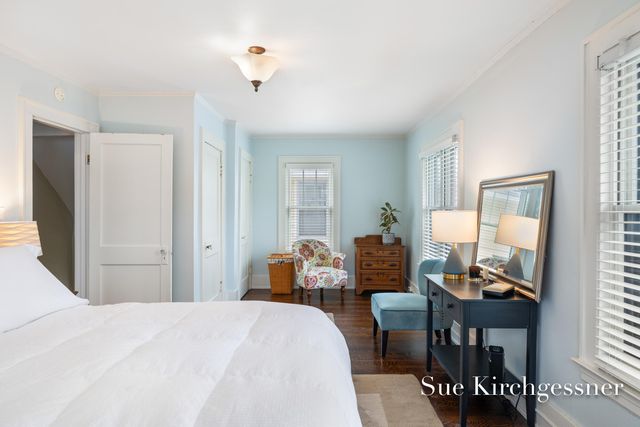 674 Lovett Avenue Se, East Grand Rapids, MI 49506