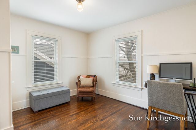 674 Lovett Avenue Se, East Grand Rapids, MI 49506