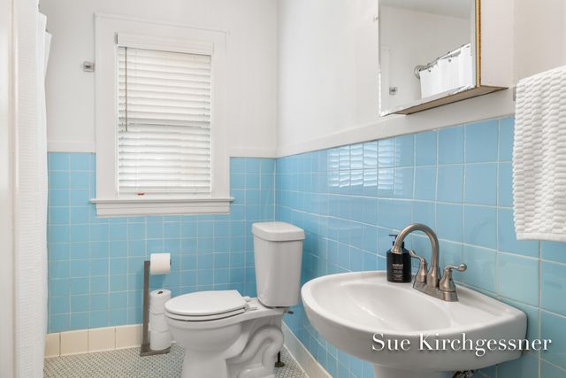 674 Lovett Avenue Se, East Grand Rapids, MI 49506