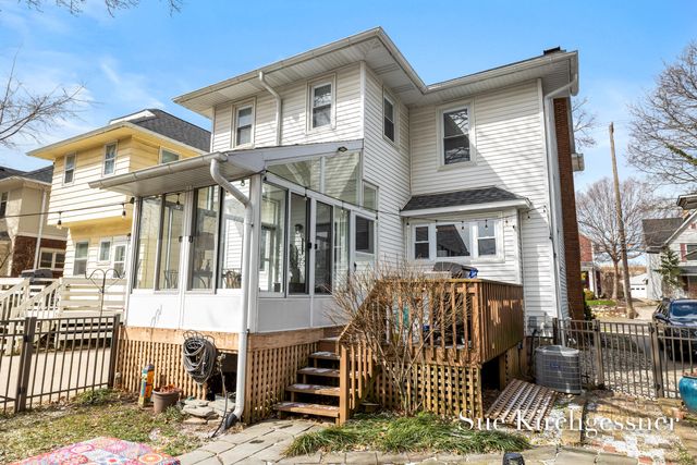 674 Lovett Avenue Se, East Grand Rapids, MI 49506