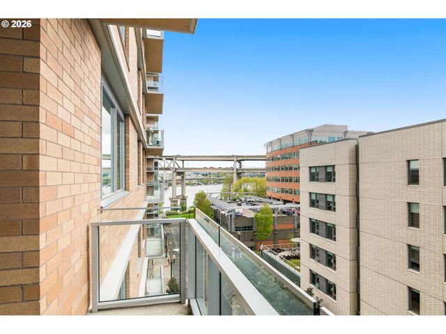 1930 S RIVER Dr W605, Portland, OR 97201