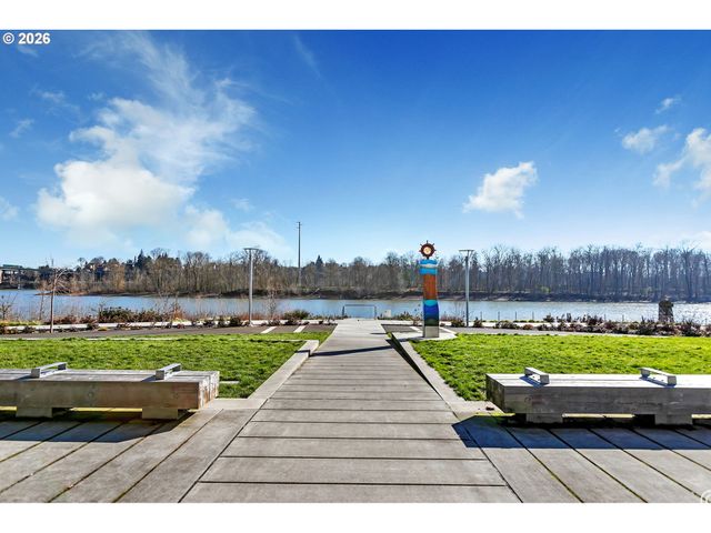 1930 S RIVER Dr W605, Portland, OR 97201