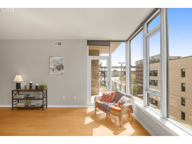 1930 S RIVER Dr W605, Portland, OR 97201