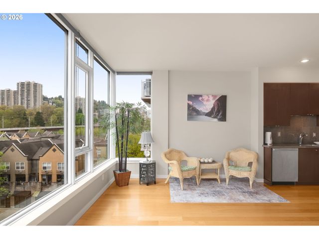 1930 S RIVER Dr W605, Portland, OR 97201