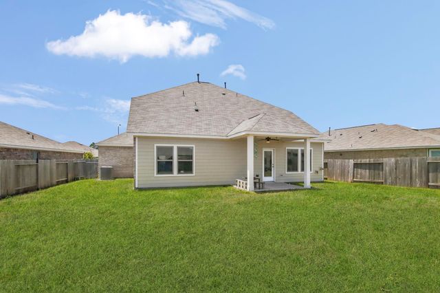 515 High Holly Circle, Magnolia, TX 77354