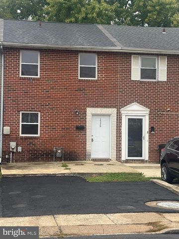 1526 CLIFTON AVE, Sharon Hill, PA 19079