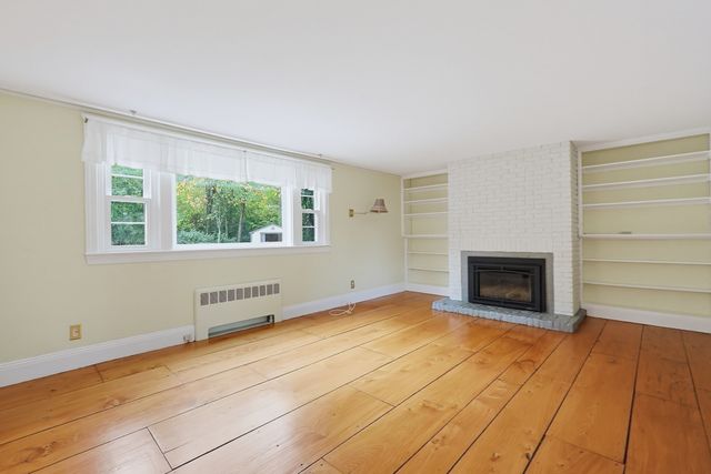 486 Belknap Rd, Framingham, MA 01701