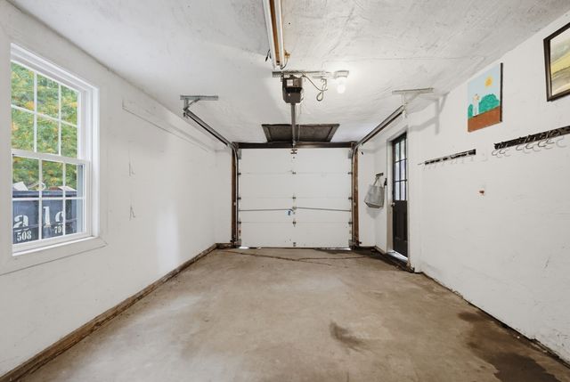 486 Belknap Rd, Framingham, MA 01701