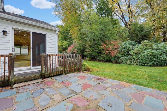 486 Belknap Rd, Framingham, MA 01701
