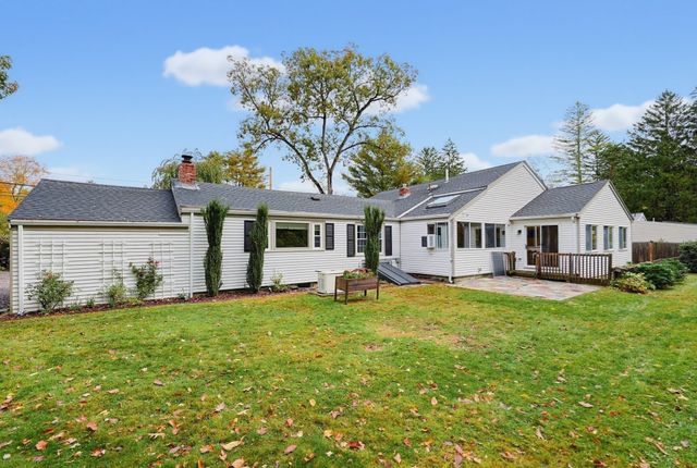 486 Belknap Rd, Framingham, MA 01701