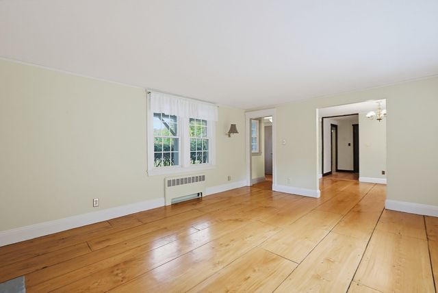 486 Belknap Rd, Framingham, MA 01701