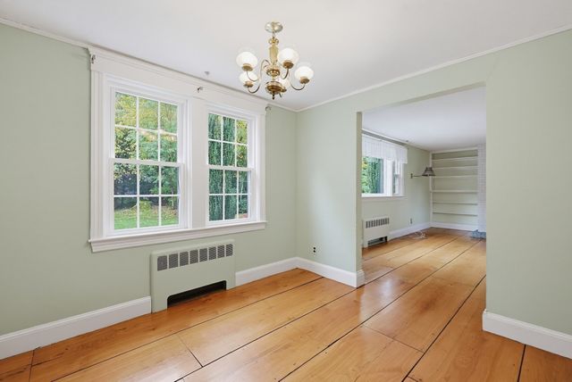 486 Belknap Rd, Framingham, MA 01701