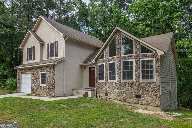 1902 Woods Court, Riverdale, GA 30296
