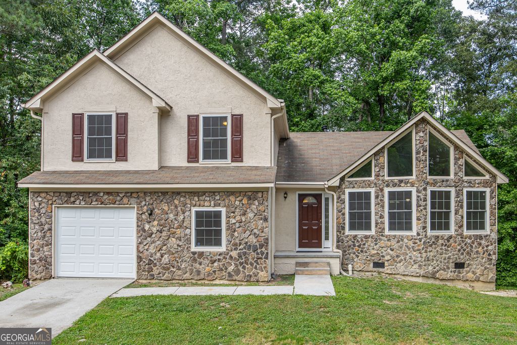 1902 Woods Court, Riverdale, GA 30296