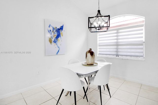 2120 NE 37th Rd, Homestead, FL 33033