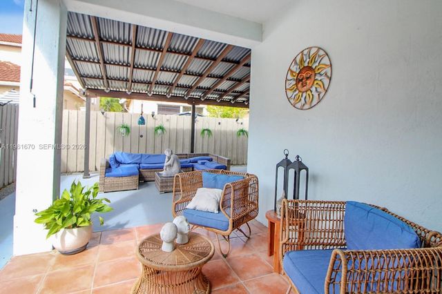 2120 NE 37th Rd, Homestead, FL 33033