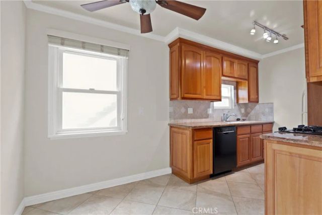 75 Glendora, Long Beach, CA 90803