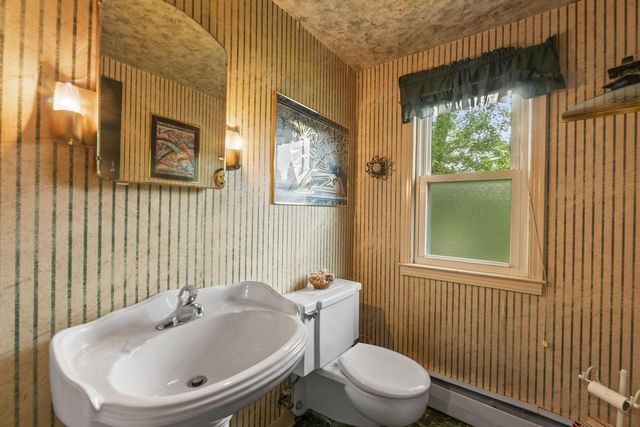 251 S Main STREET, Dousman, WI 53118