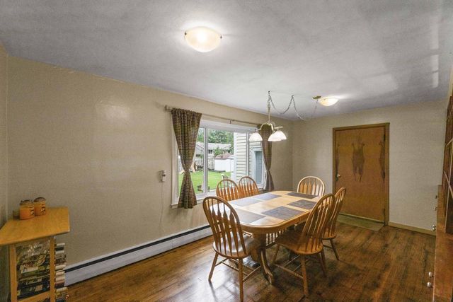 251 S Main STREET, Dousman, WI 53118