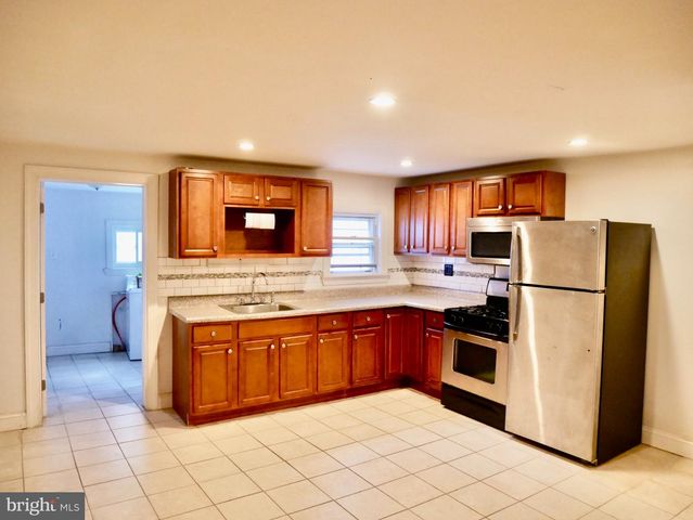 2422 E SOMERSET, Philadelphia, PA 19134
