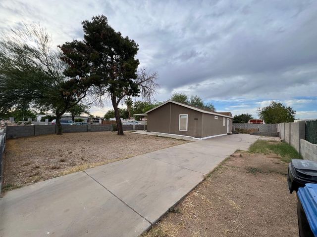 7826 E Juanita Avenue, Mesa, AZ 85209