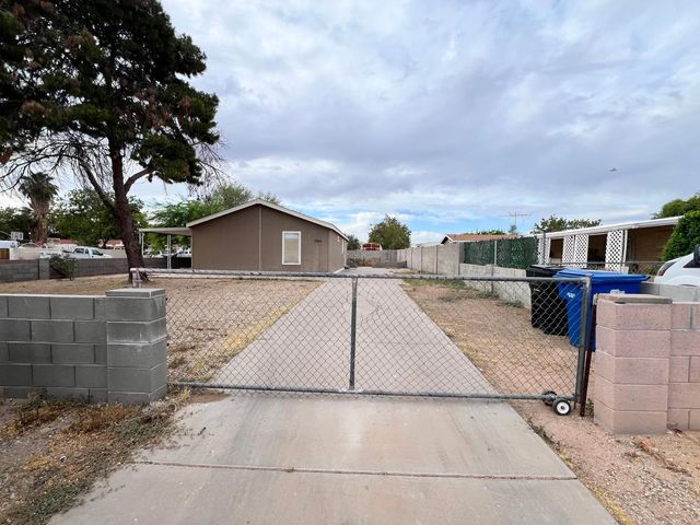 7826 E Juanita Avenue, Mesa, AZ 85209