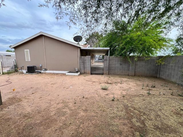 7826 E Juanita Avenue, Mesa, AZ 85209