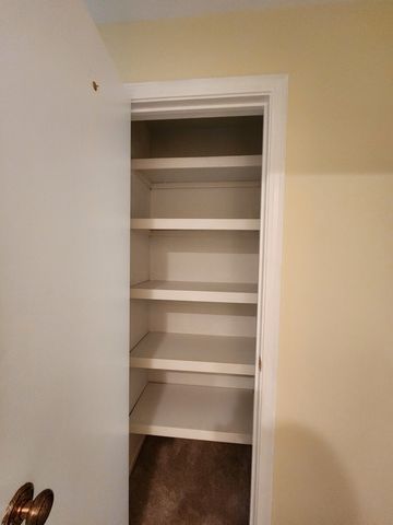 1050 S Nelson Avenue 4, Kankakee, IL 60901